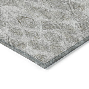 Homeroots 3' Stylish Beige Taupe Geometric Washable Area Rug For Indoor And Outdoor Spaces, Durable Design 5' X 8' Polyester 579019