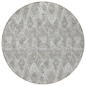 Homeroots 3' Stylish Beige Taupe Geometric Washable Area Rug For Indoor And Outdoor Spaces, Durable Design 8' Round Polyester 579020