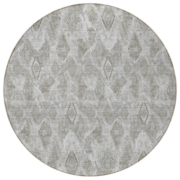 Homeroots 3' Stylish Beige Taupe Geometric Washable Area Rug For Indoor And Outdoor Spaces, Durable Design 8' Round Polyester 579020