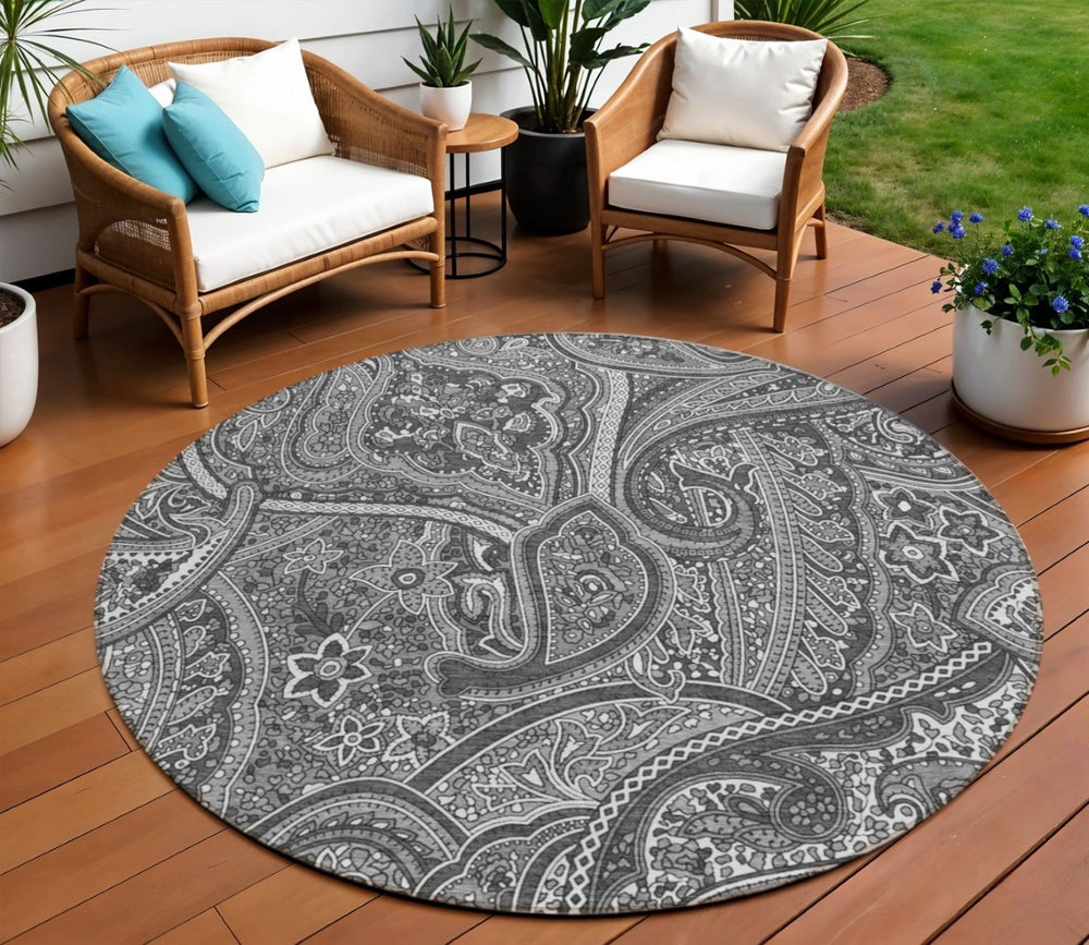 HomeRoots 5' Stylish Gray Silver Charcoal Paisley Washable Indoor Outdoor Area Rug for Versatile Living Spaces 8' Round 579032