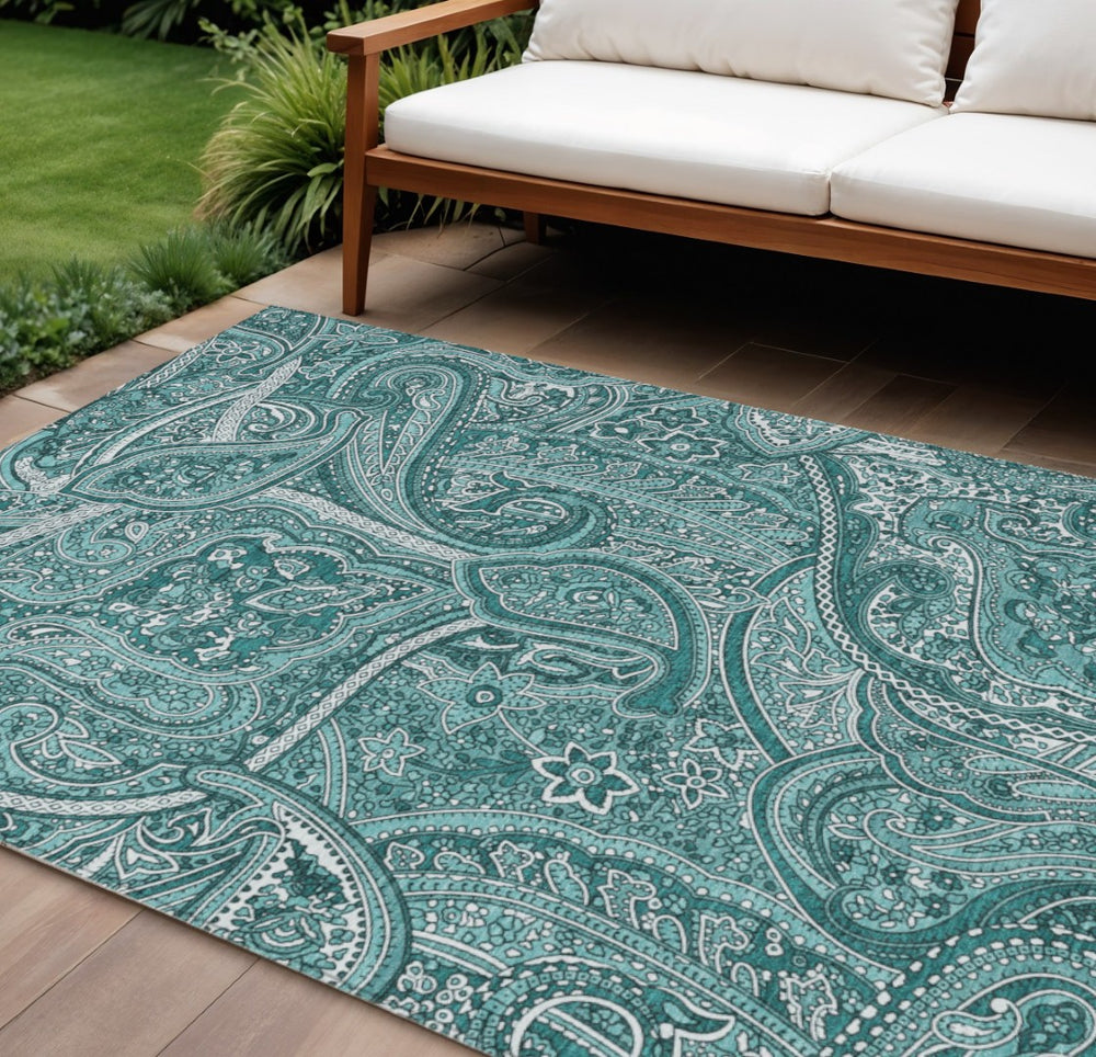 HomeRoots 9' Stylish Paisley Rug in Teal Blue, Aqua & Ivory - Durable, Washable for Indoor & Outdoor Use 9' X 12' 579058
