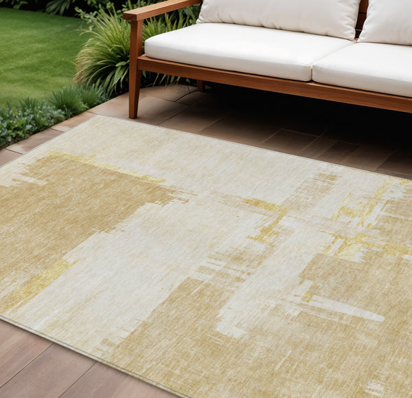 Homeroots 3' Beige Gold And Tan Abstract Washable Area Rug - Versatile Indoor Outdoor Decor For Any Space 10' X 14' Polyester 579065