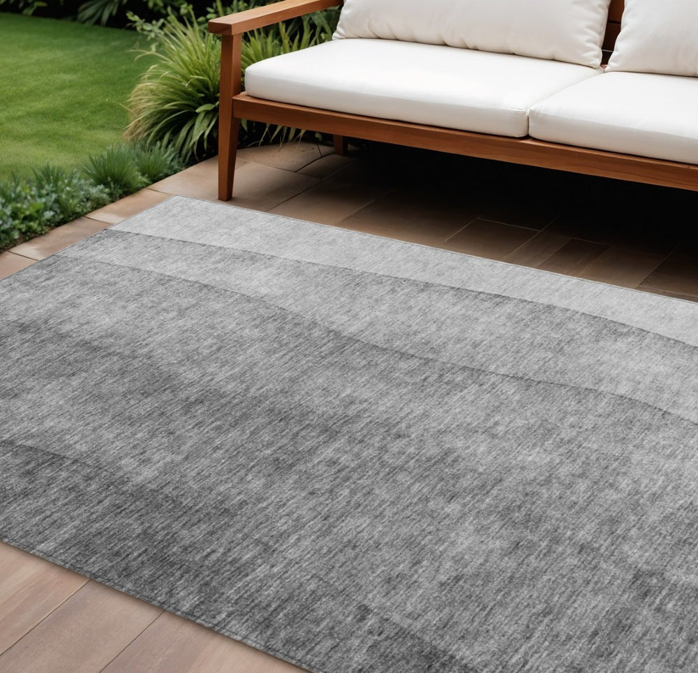 HomeRoots 9' Gray Silver Charcoal Ombre Area Rug - Modern Indoor Outdoor Design, Machine Washable & Durable 9' X 12' 579112