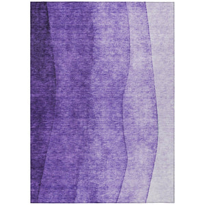 HomeRoots 5' Purple Lilac & Lavender Ombre Area Rug - Stylish, Washable Indoor/Outdoor Solution for Any Space 5' X 8' 579133