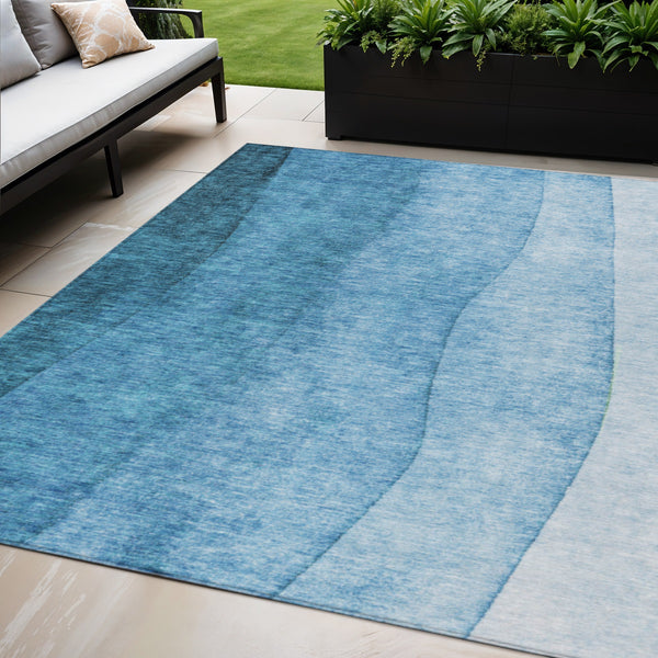 Homeroots 3' Denim Blue And Navy Ombre Washable Area Rug – Perfect For Indoor And Outdoor Living Spaces! 5' X 8' Polyester 579145