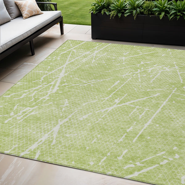 Homeroots 3' Artichoke Green And Ivory Abstract Washable Area Rug - Ideal For Indoor And Outdoor Spaces 5' X 8' Polyester 579193