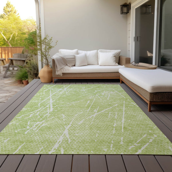 Homeroots 3' Artichoke Green And Ivory Abstract Washable Area Rug - Ideal For Indoor And Outdoor Spaces 10' X 14' Polyester 579197