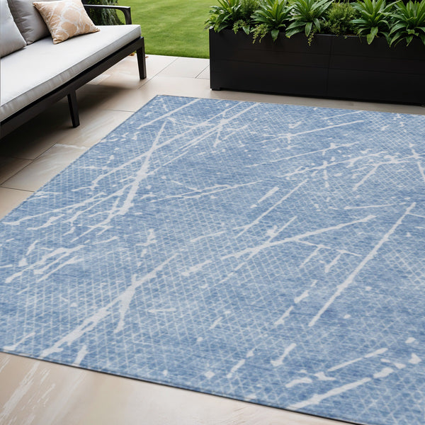 Homeroots 3' Artichoke Green And Ivory Abstract Washable Area Rug - Ideal For Indoor And Outdoor Spaces 5' X 8' Polyester 579205