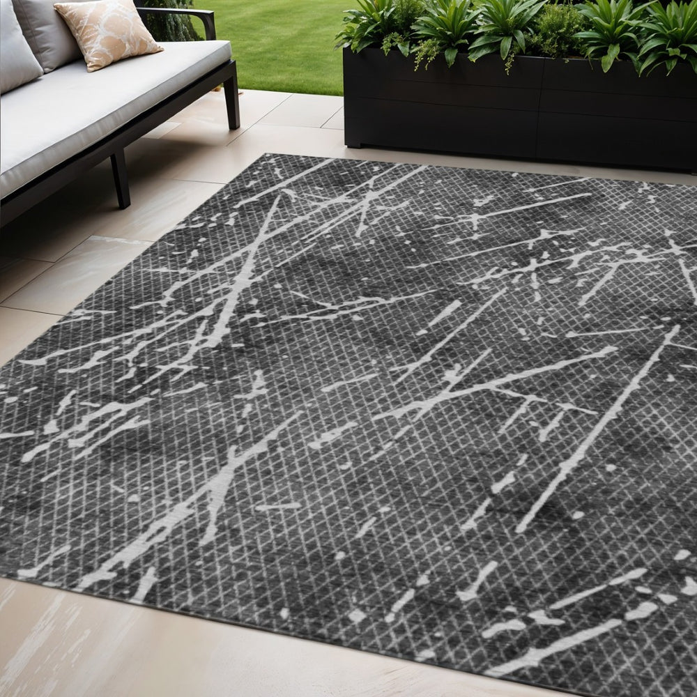HomeRoots 5' Charcoal Ivory and Gray Abstract Area Rug – Modern Washable Design for Indoor & Outdoor Use 5' X 8' 579217