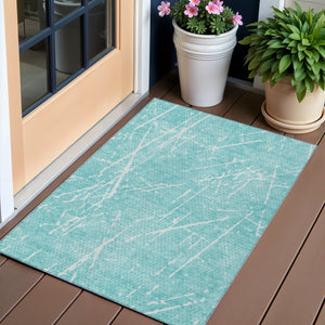 Homeroots 3' Artichoke Green And Ivory Abstract Washable Area Rug - Ideal For Indoor And Outdoor Spaces 3' X 5' Polyester 579234