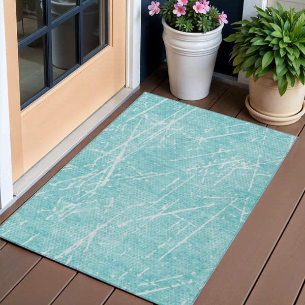 Homeroots 3' Artichoke Green And Ivory Abstract Washable Area Rug - Ideal For Indoor And Outdoor Spaces 3' X 5' Polyester 579234