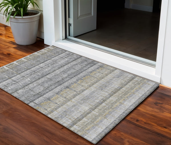 Homeroots 3' Stylish Striped Washable Area Rug - Ideal For Indoor And Outdoor Use, Durable, Stain Resistant 3' X 5' Polyester 579246