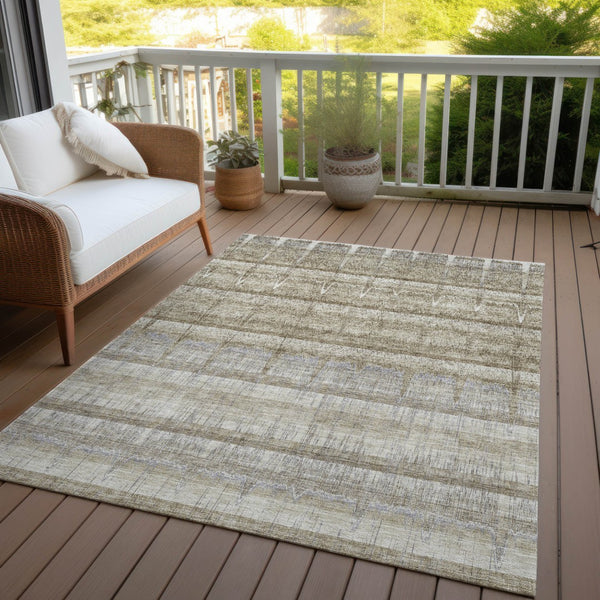 Homeroots 3' Stylish Striped Washable Area Rug - Ideal For Indoor And Outdoor Use, Durable, Stain Resistant 8' X 10' Polyester 579255