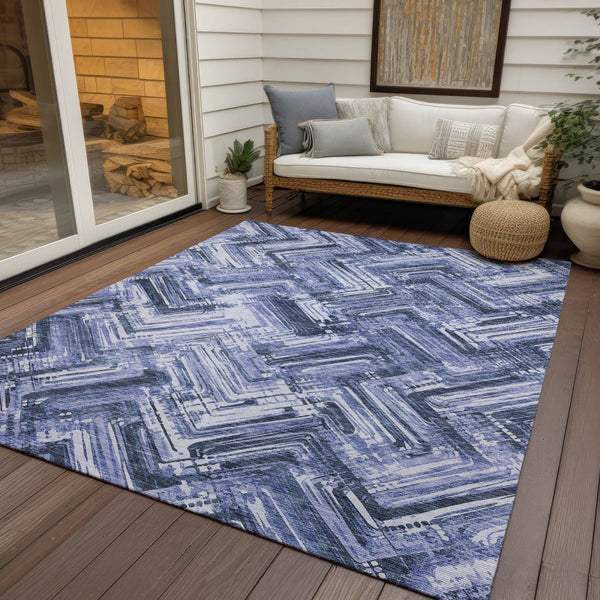 Homeroots 3' Geometric Washable Indoor Outdoor Area Rug - Durable, Stylish, And Stain-resistant For All Spaces 10' X 14' Polyester 579269