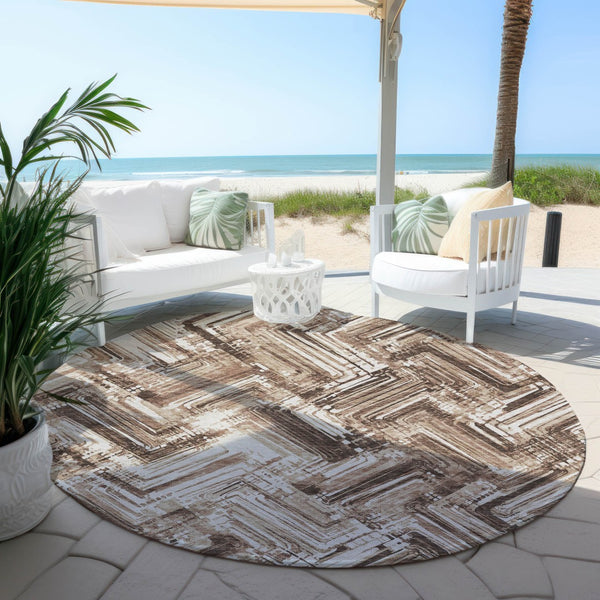 Homeroots 3' Geometric Washable Indoor Outdoor Area Rug - Durable, Stylish, And Stain-resistant For All Spaces 8' Round Polyester 579272
