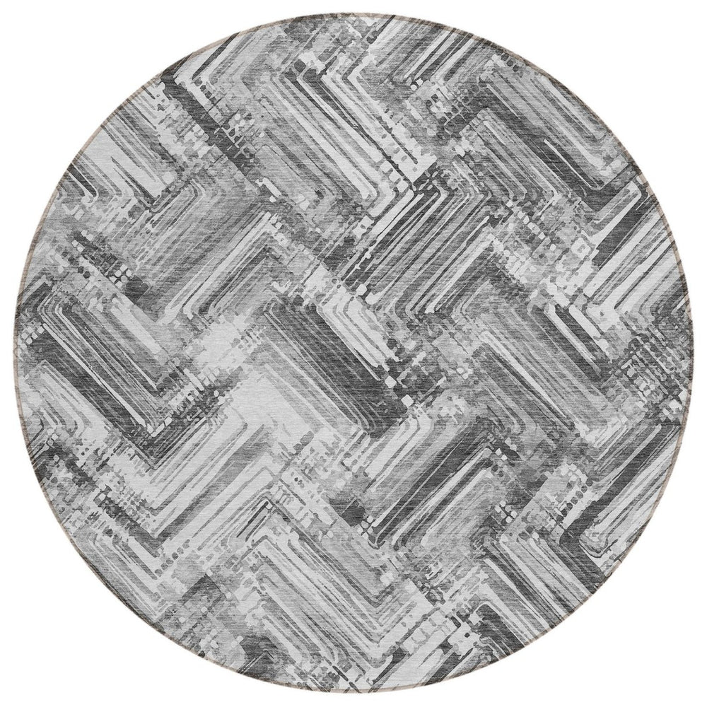 HomeRoots 5' Modern Geometric Area Rug in Gray, Silver, and Ivory – Washable Indoor/Outdoor Durability 8' Round 579278