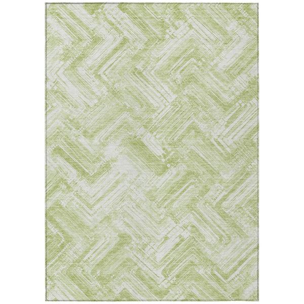 HomeRoots 5' Geometric Indoor Outdoor Area Rug - Stylish Green & Ivory Design, Durable, Washable, Versatile Use 5' X 8' 579283