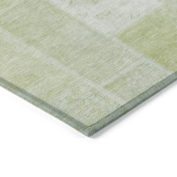 Homeroots 3' Artichoke Green And Ivory Patchwork Washable Area Rug For Indoor And Outdoor Spaces, Durable Design 5' X 8' Polyester 579302