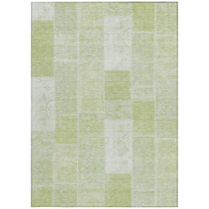 Homeroots 3' Artichoke Green And Ivory Patchwork Washable Area Rug For Indoor And Outdoor Spaces, Durable Design 10' X 14' Polyester 579306