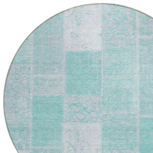 Homeroots 3' Artichoke Green And Ivory Patchwork Washable Area Rug For Indoor And Outdoor Spaces, Durable Design 8' Round Polyester 579309