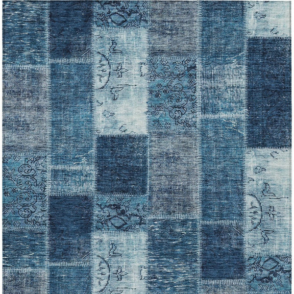 Homeroots 3' Artichoke Green And Ivory Patchwork Washable Area Rug For Indoor And Outdoor Spaces, Durable Design 5' X 8' Polyester 579314