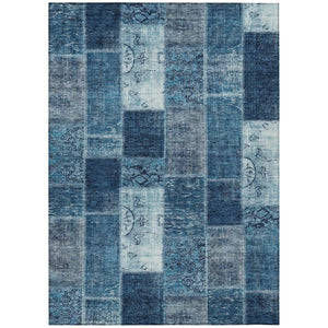 HomeRoots 5' Navy Blue and Sky Blue Patchwork Area Rug - Stylish, Washable, and Perfect for Indoor/Outdoor Spaces 5' X 8' 579314
