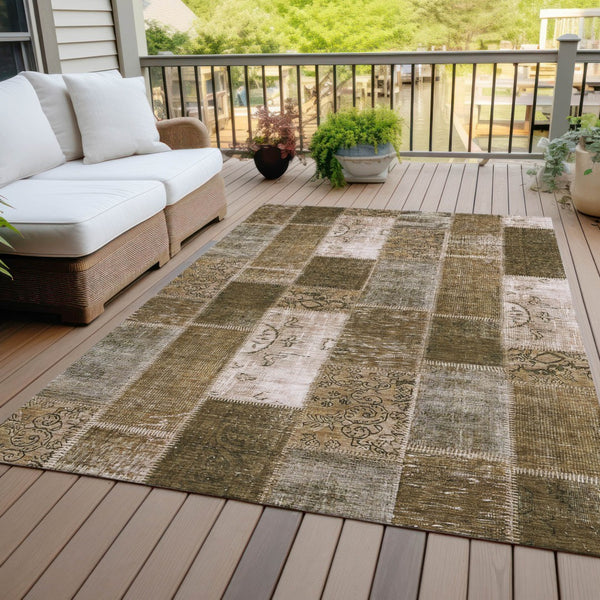 Homeroots 3' Artichoke Green And Ivory Patchwork Washable Area Rug For Indoor And Outdoor Spaces, Durable Design 10' X 14' Polyester 579324
