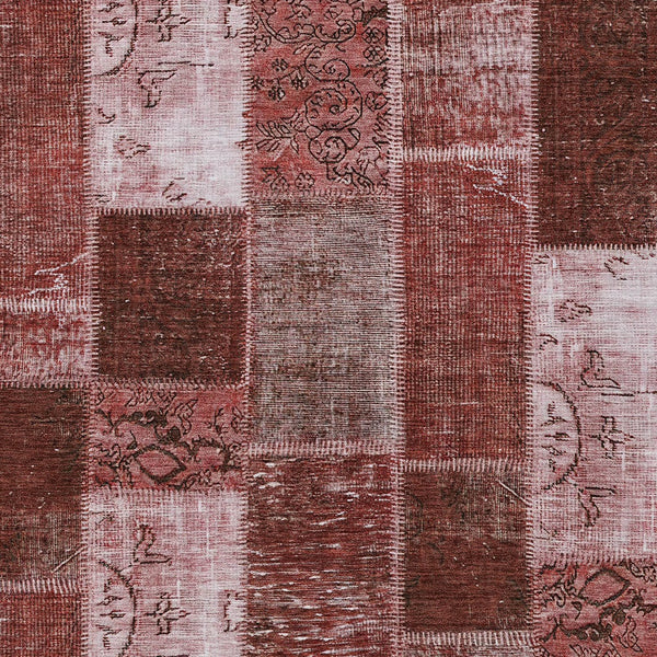 Homeroots 3' Artichoke Green And Ivory Patchwork Washable Area Rug For Indoor And Outdoor Spaces, Durable Design 8' X 10' Polyester 579328