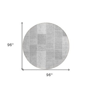 Homeroots 3' Artichoke Green And Ivory Patchwork Washable Area Rug For Indoor And Outdoor Spaces, Durable Design 8' Round Polyester 579351