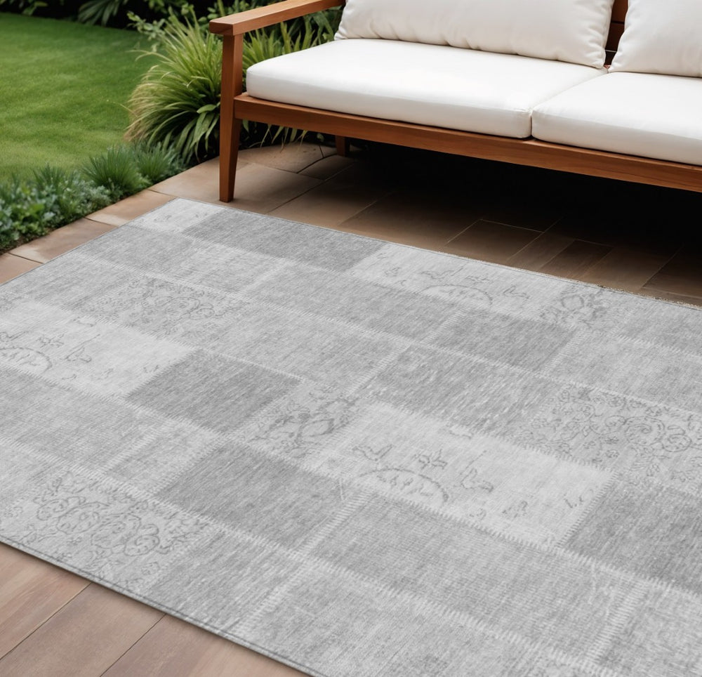HomeRoots 9' Stylish Silver Gray and Graphite Patchwork Indoor Outdoor Area Rug for Easy Care and Durability 9' X 12' 579353