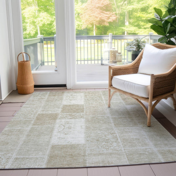 Homeroots 3' Artichoke Green And Ivory Patchwork Washable Area Rug For Indoor And Outdoor Spaces, Durable Design 5' X 8' Polyester 579362