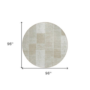 Homeroots 3' Artichoke Green And Ivory Patchwork Washable Area Rug For Indoor And Outdoor Spaces, Durable Design 8' Round Polyester 579363