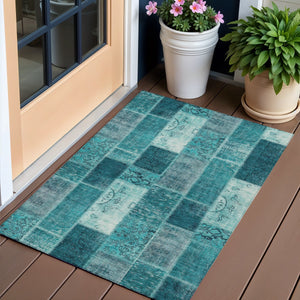Homeroots 3' Artichoke Green And Ivory Patchwork Washable Area Rug For Indoor And Outdoor Spaces, Durable Design 3' X 5' Polyester 579367