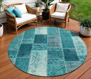 Homeroots 3' Artichoke Green And Ivory Patchwork Washable Area Rug For Indoor And Outdoor Spaces, Durable Design 8' Round Polyester 579369