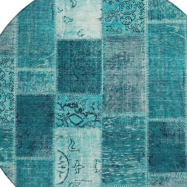 Homeroots 3' Artichoke Green And Ivory Patchwork Washable Area Rug For Indoor And Outdoor Spaces, Durable Design 8' Round Polyester 579369