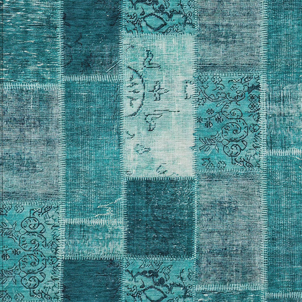 Homeroots 3' Artichoke Green And Ivory Patchwork Washable Area Rug For Indoor And Outdoor Spaces, Durable Design 8' X 10' Polyester 579370