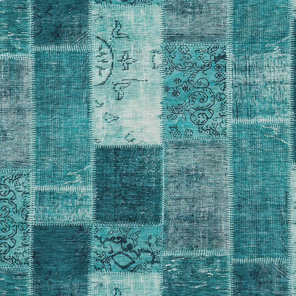 Homeroots 3' Artichoke Green And Ivory Patchwork Washable Area Rug For Indoor And Outdoor Spaces, Durable Design 10' X 14' Polyester 579372