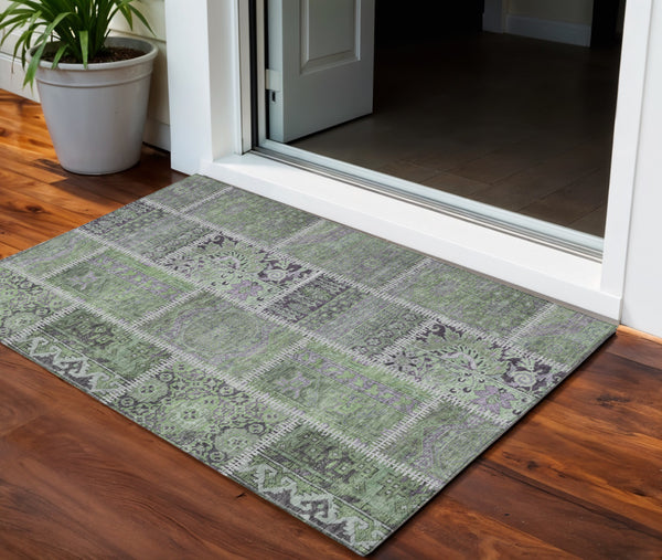 Homeroots 3' Brown And Beige Patchwork Washable Area Rug - Stylish, Durable, And Perfect For Indoor Or Outdoor Use 3' X 5' Polyester 579379