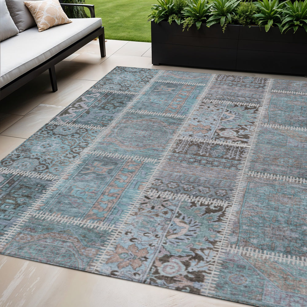 Homeroots 3' Brown And Beige Patchwork Washable Area Rug - Stylish, Durable, And Perfect For Indoor Or Outdoor Use 5' X 8' Polyester 579398