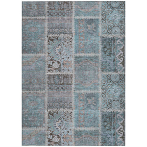 Homeroots 3' Brown And Beige Patchwork Washable Area Rug - Stylish, Durable, And Perfect For Indoor Or Outdoor Use 5' X 8' Polyester 579398