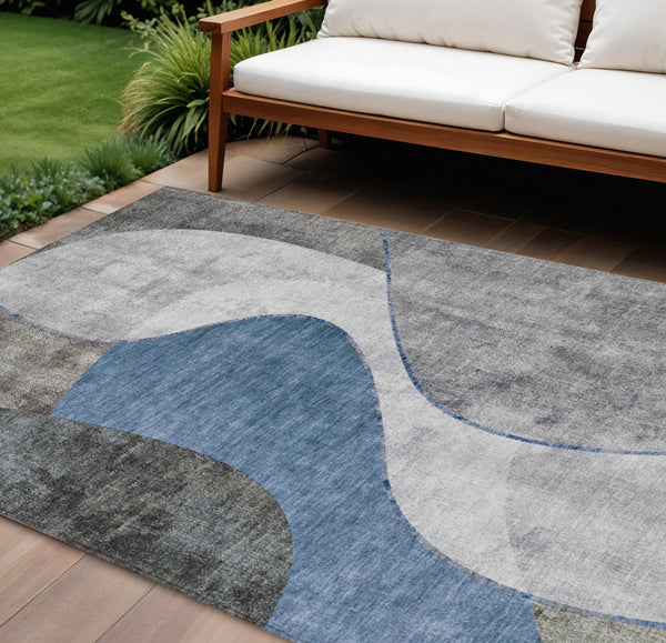 Homeroots 3' Denim Blue And Sky Blue Abstract Washable Area Rug For Indoor And Outdoor Versatile Spaces 10' X 14' Polyester 579414