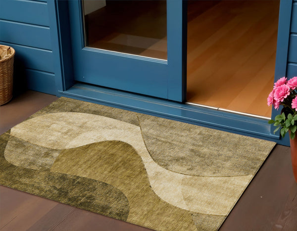 Homeroots 3' Denim Blue And Sky Blue Abstract Washable Area Rug For Indoor And Outdoor Versatile Spaces 3' X 5' Polyester 579415