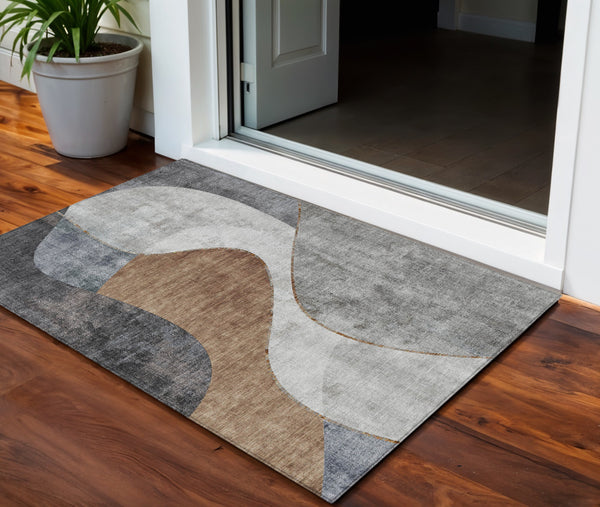 Homeroots 3' Denim Blue And Sky Blue Abstract Washable Area Rug For Indoor And Outdoor Versatile Spaces 3' X 5' Polyester 579421