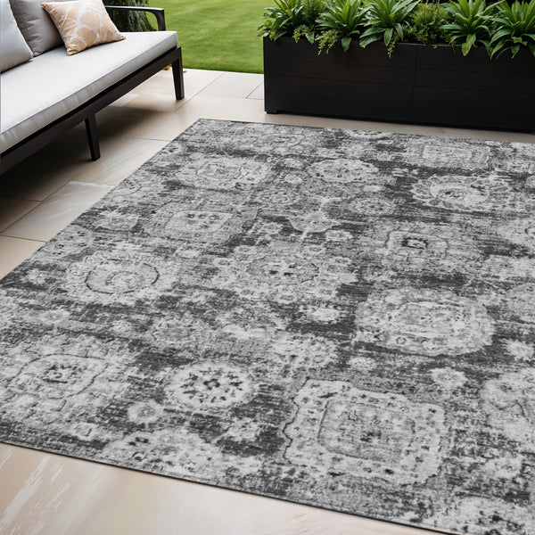 Homeroots 3' Artichoke Green Floral Washable Area Rug - Ideal For Indoor & Outdoor Spaces, Stain Resistant Design 5' X 8' Polyester 579458