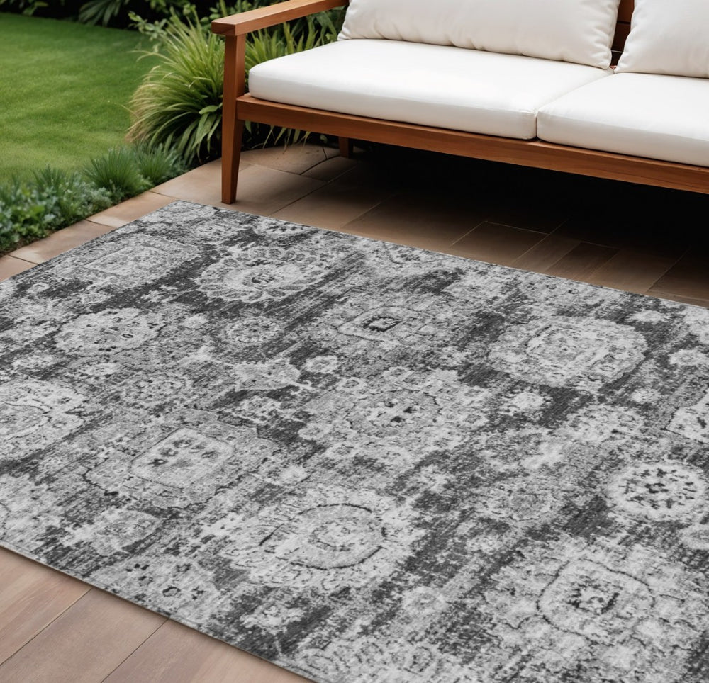 HomeRoots 9' Elegant Gray Charcoal Floral Area Rug – Washable, Durable Design for Indoor & Outdoor Spaces 9' X 12' 579461