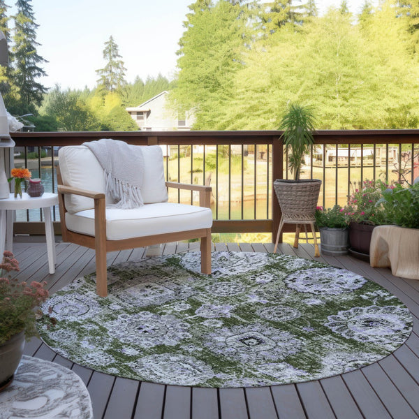 Homeroots 3' Artichoke Green Floral Washable Area Rug - Ideal For Indoor & Outdoor Spaces, Stain Resistant Design 8' Round Polyester 579477