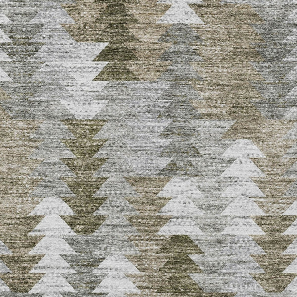 HomeRoots 5' Modern Geometric Washable Area Rug in Brown, Beige, and Gray for Indoor & Outdoor Spaces 8' X 10' 579502