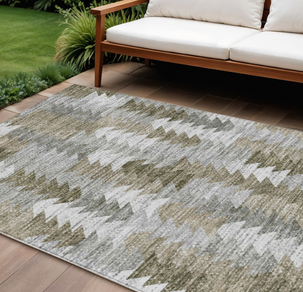 HomeRoots 9' Washable Geometric Area Rug in Brown, Beige & Gray – Stylish, Durable, Indoor/Outdoor Essential 9' X 12' 579503