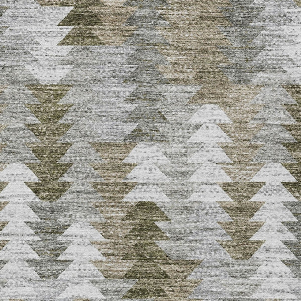 HomeRoots 5' Modern Geometric Washable Area Rug in Brown, Beige, and Gray for Indoor & Outdoor Spaces 10' X 14' 579504