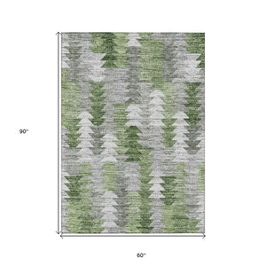HomeRoots 5' Geometric Green Area Rug - Durable, Washable Indoor/Outdoor Design for Modern Spaces and High Traffic 5' X 8' 579506